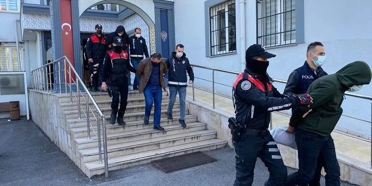 Bursa’da VİP 1 fuhuş operasyonunda şüpheliler adliyede