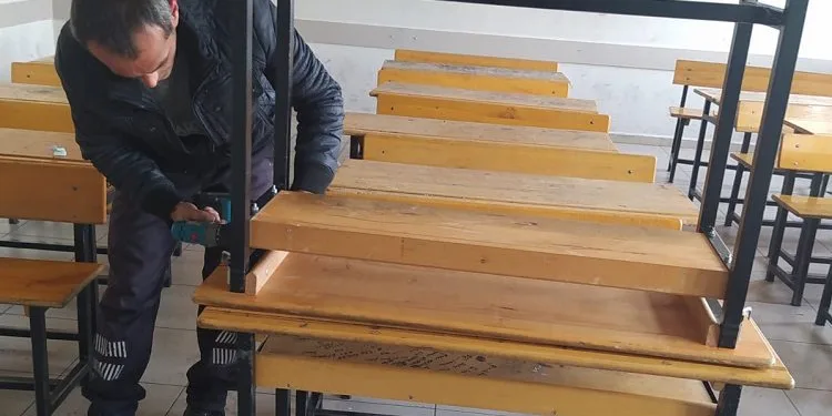 Bursa Yenişehir Belediyesi ara tatilde okul sıralarını onardı