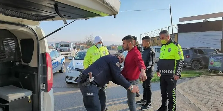 Sahte plakayla geldiği araçla Bursa’da yakalandı