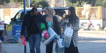 Türkiye’de bagajları doldurup ülkelerine dönüyorlar