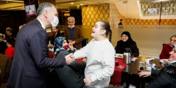 İnegöl Belediye Başkanı Taban engelli öğrenciler ve aileleriyle bir araya geldi