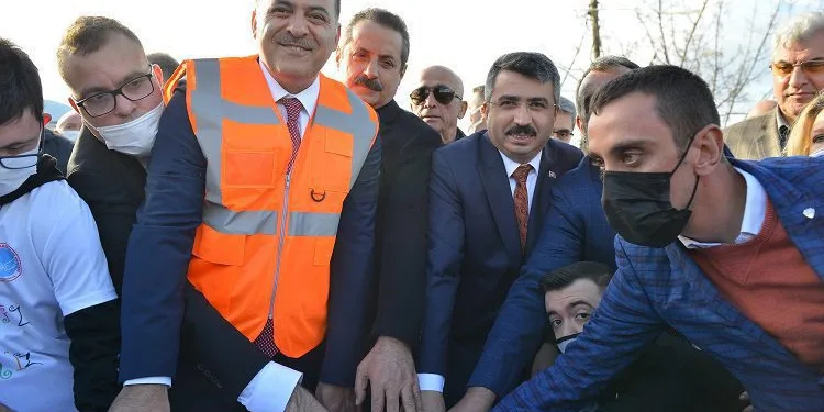 Bursa Yıldırım’a kazandırılacak yeni tesisin temeli atıldı