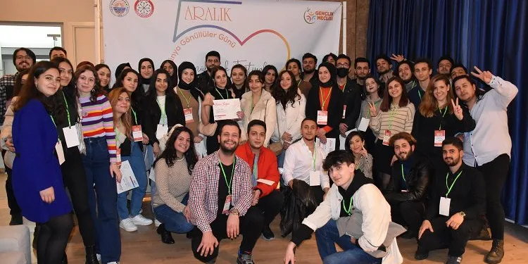 Bursa’da gençler gönüllüler festivalinde buluştu
