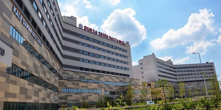Bursa’da kapalı akciğer kanseri ameliyatları başladı