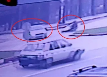 Bursa’da çarpmamak için hamle yaptı yerde sürüklendi