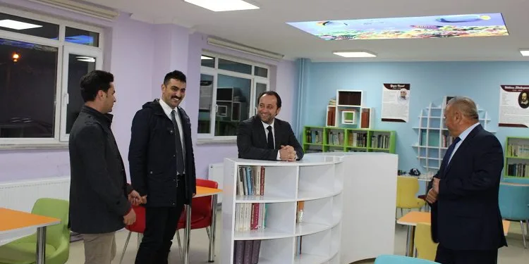 Bursa İl Milli Eğitim Müdürü Gür, Harmancık’ta okulları ziyaret etti