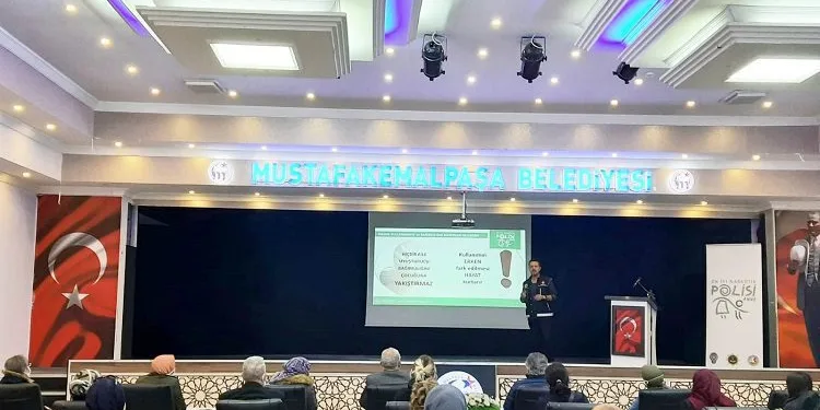‘En İyi Narkotik Polisi: Anne’ projesi, Mustafakemalpaşa’da tanıtıldı