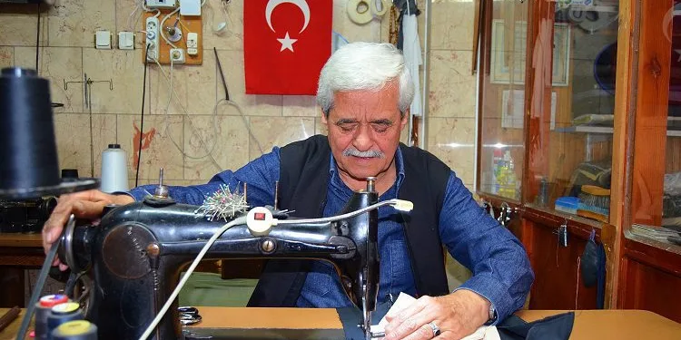 İznik’in yaşayan hazinesi: Yarım asırdır insanları giydiriyor