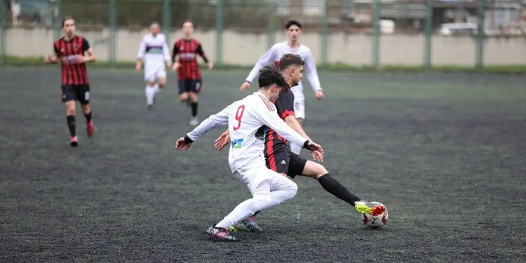 Gemlik Belediyespor lige galibiyetle başladı