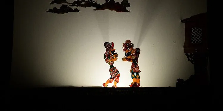 Karagöz ve Hacivat üniversitede