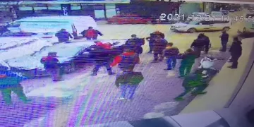Trafikte kalp krizi geçirdi, kalp masajıyla hayata döndü