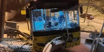 Bursa’da belediye otobüsü kara hazırlıksız yakalandı
