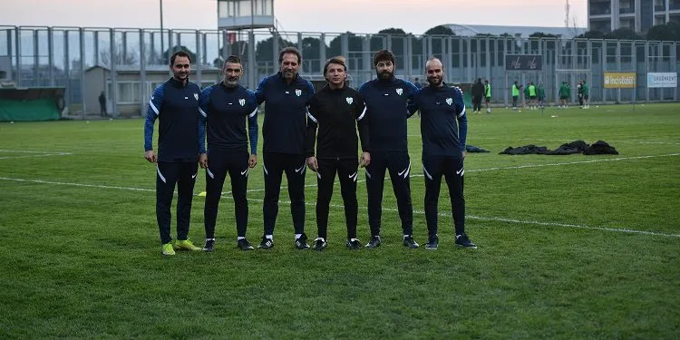 Bursaspor’da Tamer Tuna ilk antrenmanına çıktı