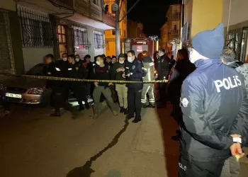 Bursa’da eşini çocuklarının gözü önünde öldürdü