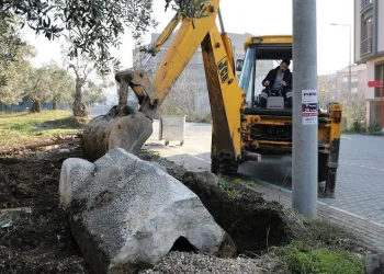 Bursa’da 1800 yıllık lahit kapağı bulundu