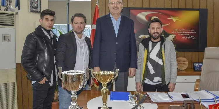 Bursa Karaca Show Takımından Golden Hair Festivalinde üstün performans