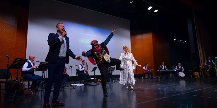 Bursa’da türkü buluşmasının konuğu Sümer Ezgü
