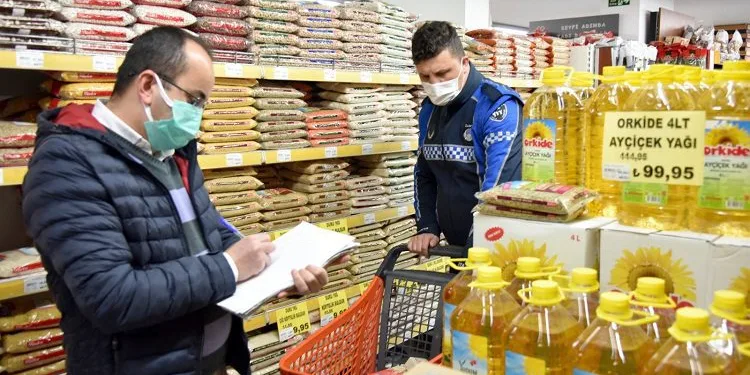 Bursa’da zabıtadan market zincirlerine denetim