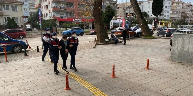 Bursa’da bakıcılık yaptığı evden 1 milyonluk döviz çaldı