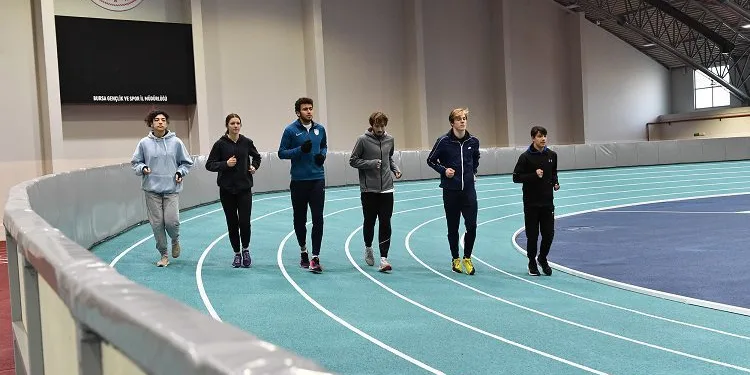 Osmangazi Atletizm Salonu şampiyonlara kapılarını açtı