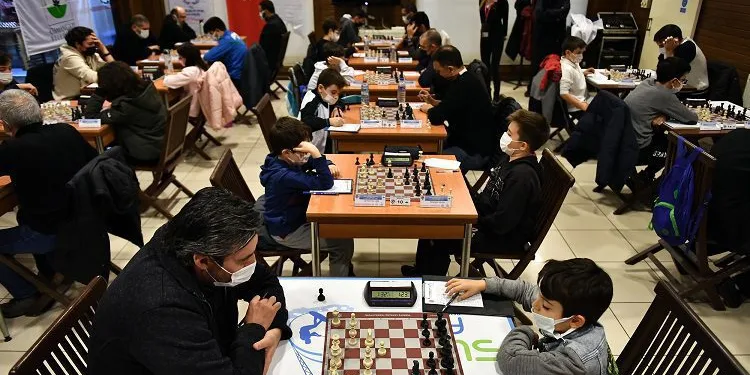 Satranç tutkunları Osmangazi’de buluştu