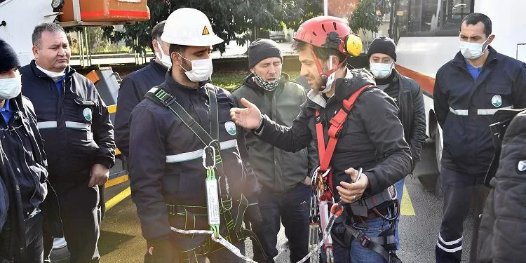 Belediye personeline yüksekte çalışma eğitimi