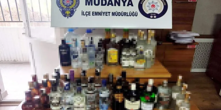 Bursa Mudanya’da sahte içki operasyonu