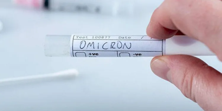 Koronavirüsün yeni mutasyonu Omicron BAE’ye sıçradı