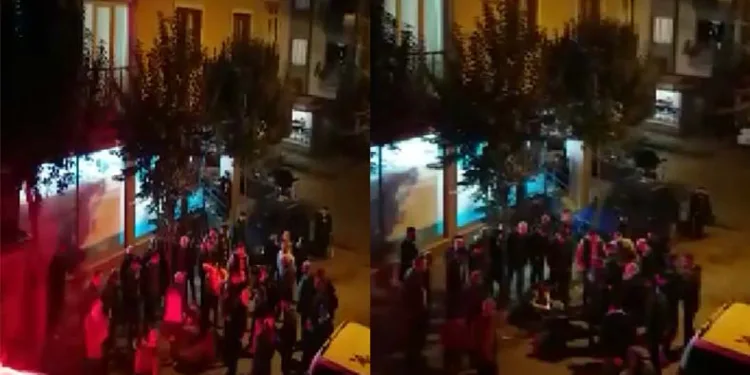 Mahalleli tarafından bayılana kadar dövüldü