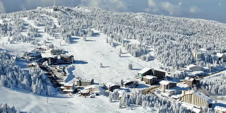 Uludağ’da kar kalınlığı 65 santimetreye ulaştı