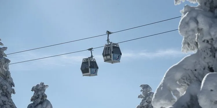 Uludağ’da kar kalınlığı 65 santimetreye ulaştı