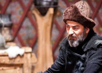 Oyuncu Ayberk Pekcan hayatını kaybetti