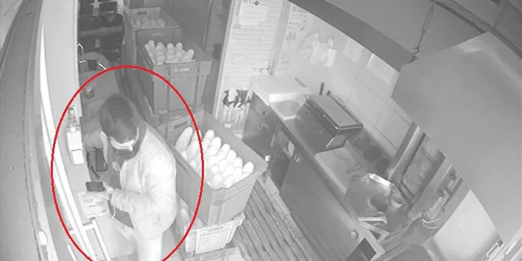 Bursa’da şarj edeceğini söyleyerek telefonu çaldı