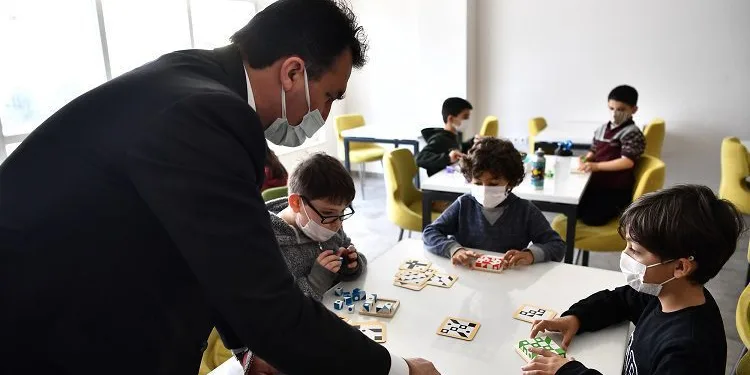 Bursa Osmangazi’de ‘Bilgi Evleri’ ikinci döneme hazır