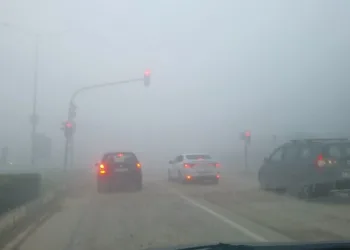 Bursa’da yoğun sis sürücülere zor anlar yaşattı