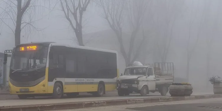 Bursa’da yoğun sis kazayı beraberinde getirdi