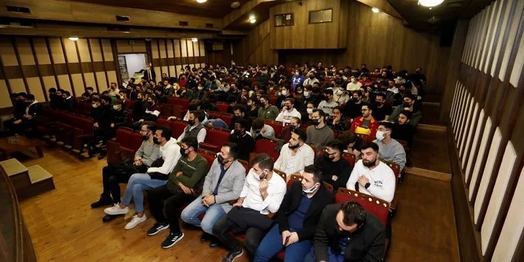 Bursa İnegöl Belediye Başkanı öğrencilerle buluştu