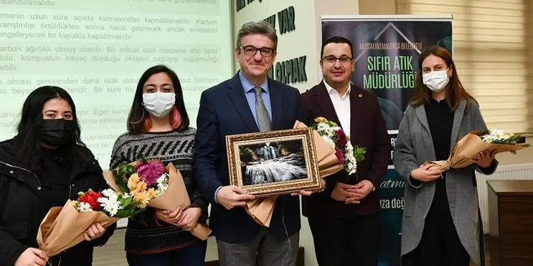 Mustafakemalpaşa Belediyesi’nin ‘sıfır atık’ projesine desteği sürüyor
