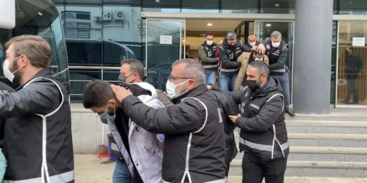 Bursa’da suç örgütü şüphelileri adliyede