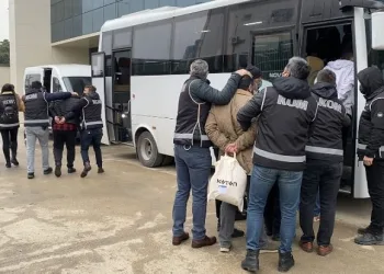 Bursa’da suç örgütü şüphelileri adliyede