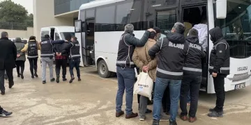 Bursa’da suç örgütü şüphelileri adliyede