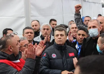 Pevrul Kavlak: “Yine tarih yazdık”