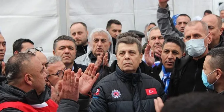 Pevrul Kavlak: “Yine tarih yazdık”