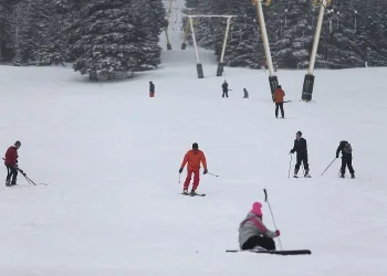 Kara hasret kalanlar Uludağ’ın yolunu tuttu