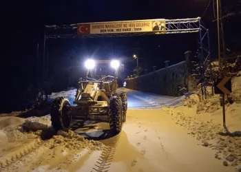 Bursa İnegöl’de kardan kapalı köy yolu kalmadı