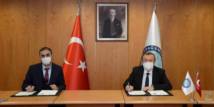 Bursa Uludağ Üniversitesi’den lise öğrencilerine akademik destek