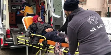 Bursa’da evinin avlusunda silahlı saldırıya uğradı