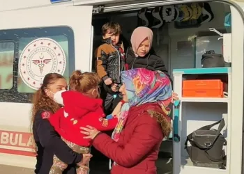 Bursa’da fare zehri 2 kardeşi hastanelik etti