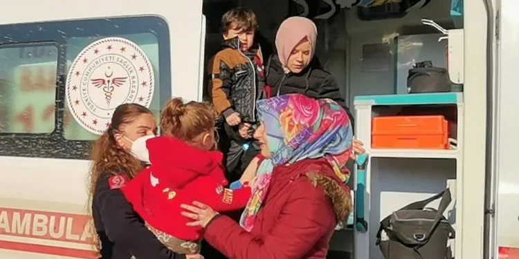 Bursa’da fare zehri 2 kardeşi hastanelik etti