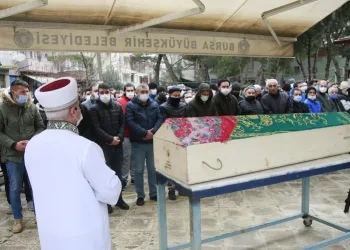 Bursa’da genç hemşirenin ölümü sevenlerini yasa boğdu